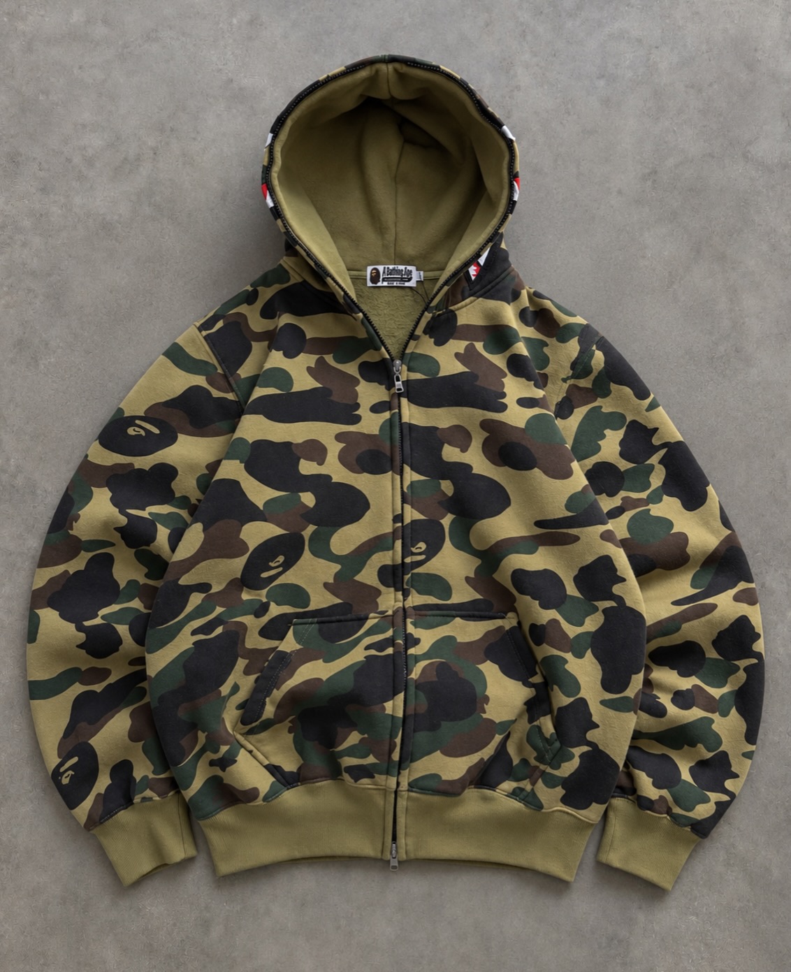 BAPE SHARK CAMUFLAGE ZIP HOODIE talla M/L